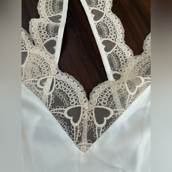 Flora Nikrooz Ivory Lace Intimate Wear. XL new - Picture 1 of 7